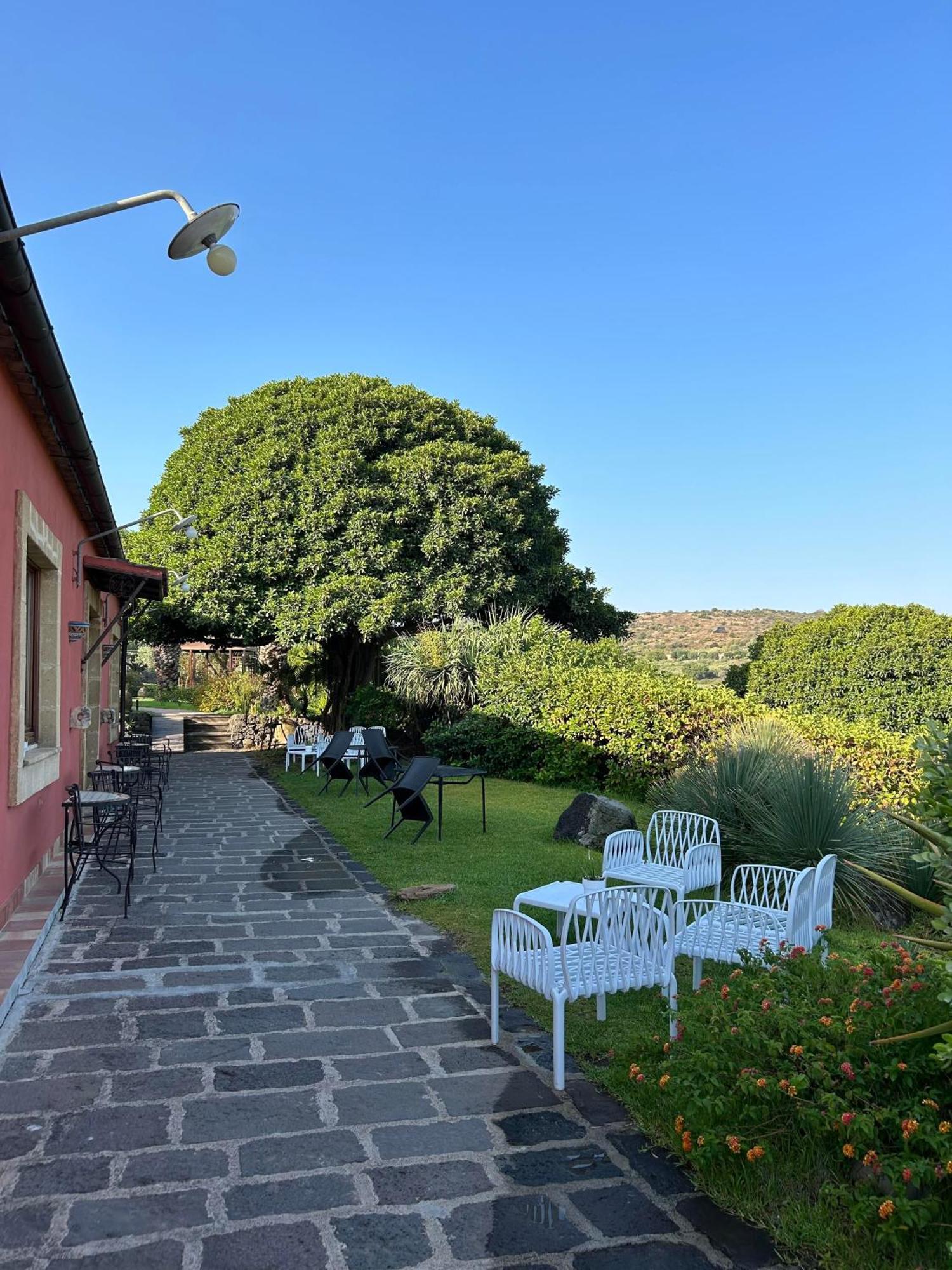 Borgo Nocchiara Hotel Carlentini Exterior photo